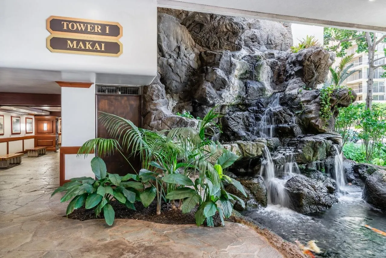 Apartment Light & Airy Waikiki Condo With Private Lanai Condo Honolulu
