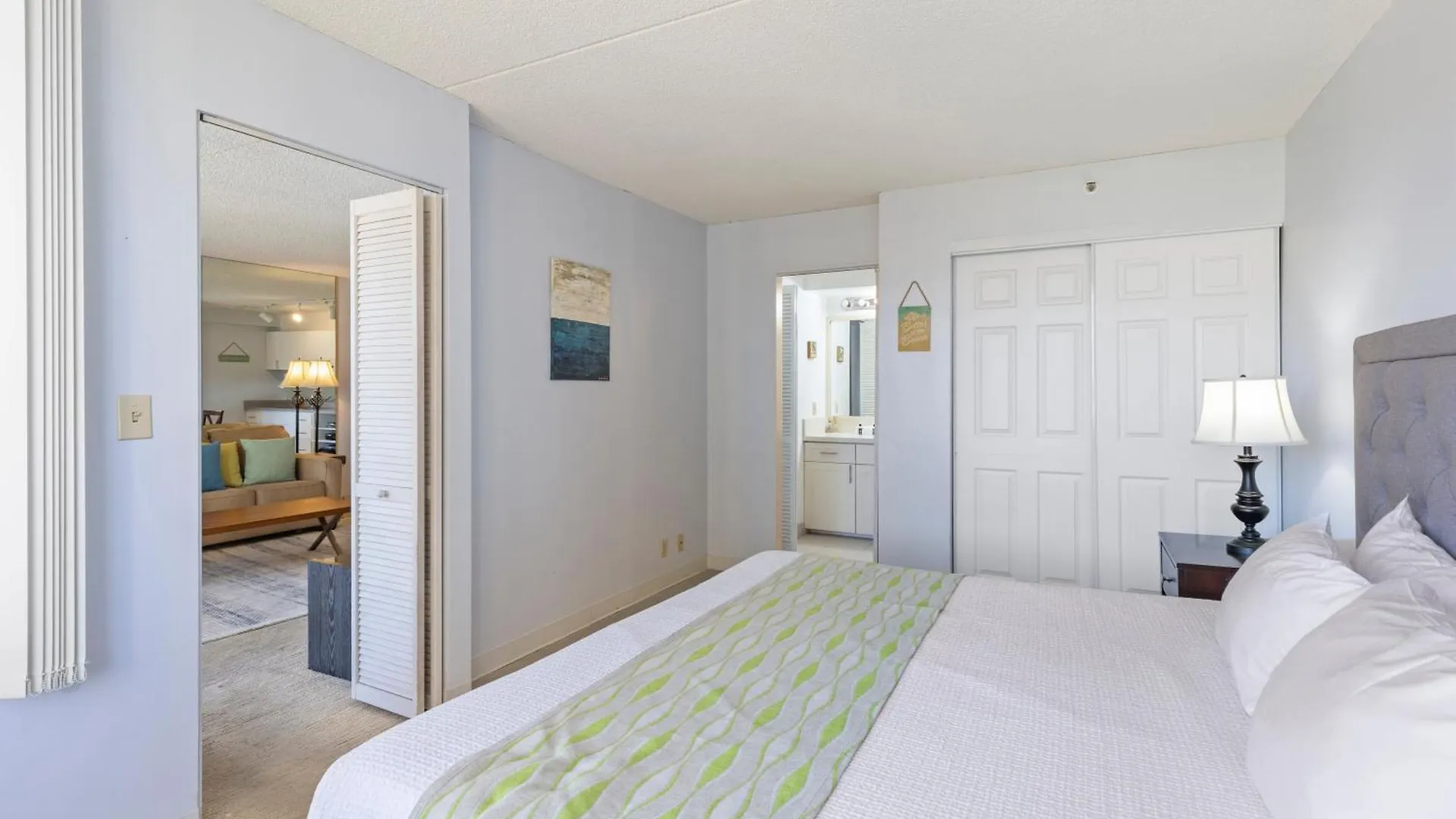 Light & Airy Waikiki Condo With Private Lanai Condo Honolulu 0*,  United States