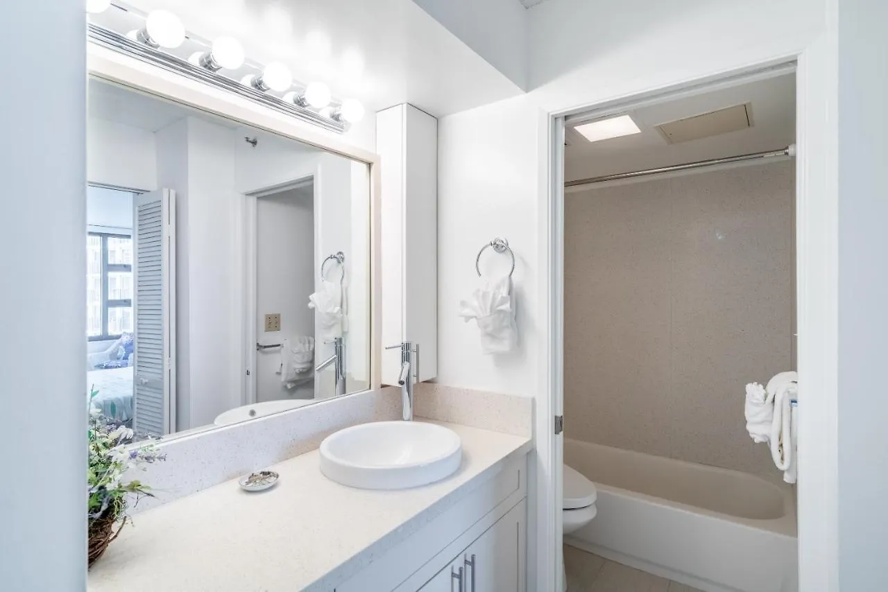 Light & Airy Waikiki Condo With Private Lanai Condo Honolulu United States