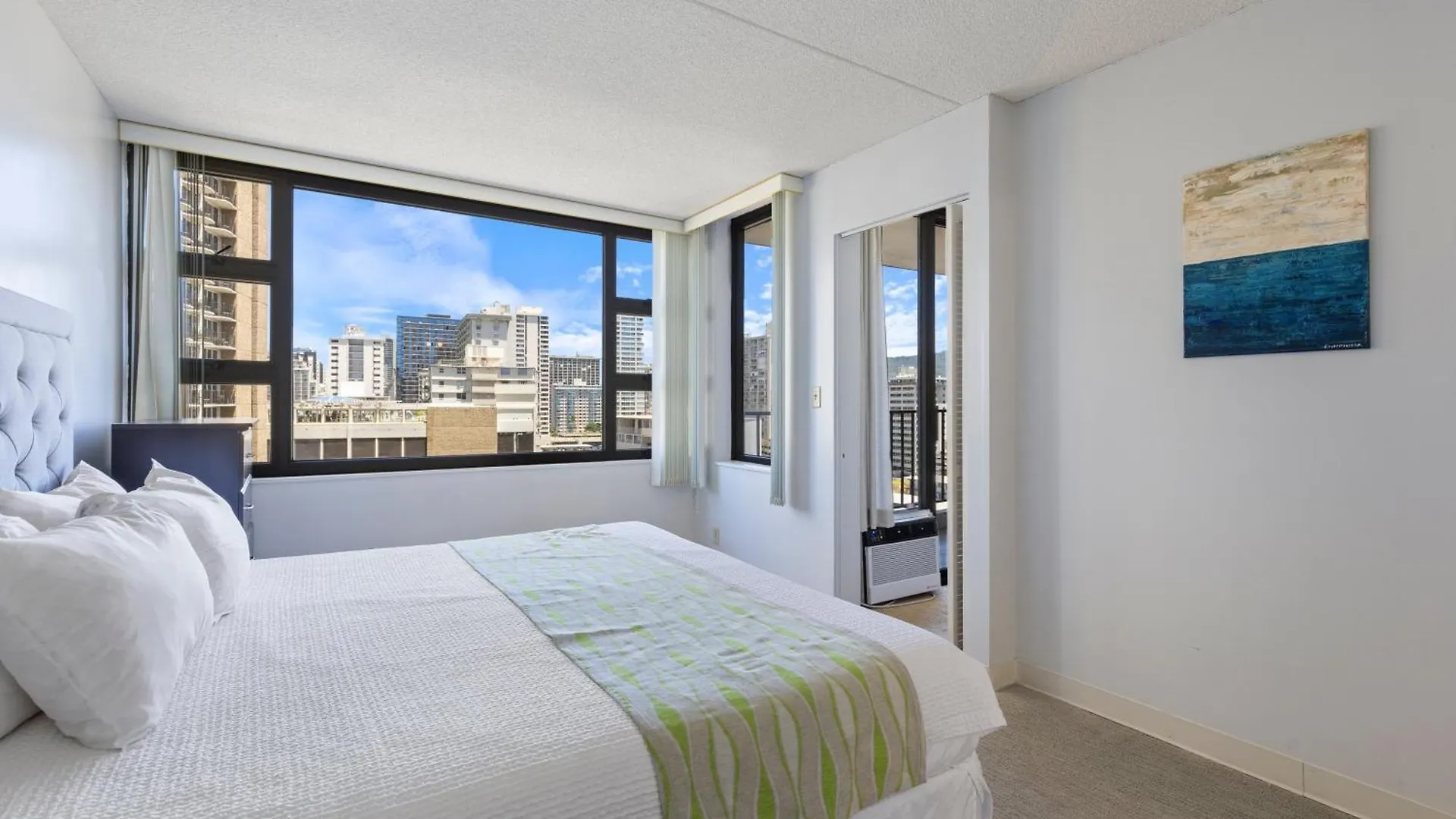 Apartment Light & Airy Waikiki Condo With Private Lanai Condo Honolulu